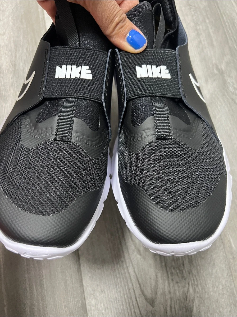 Nike Flex Runner 2 ( GS) - size 5Y like new!